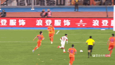 海港连续远射造险，王大雷均将球扑出